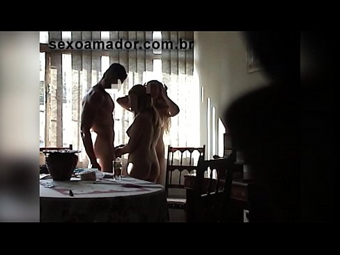 ❤️ جنسی دوست ایک دیو آدمی اور اس کے ساتھ ایک تھریسم کو مدعو کرتے ہیں۔ ❤ ہم پر ️❤
